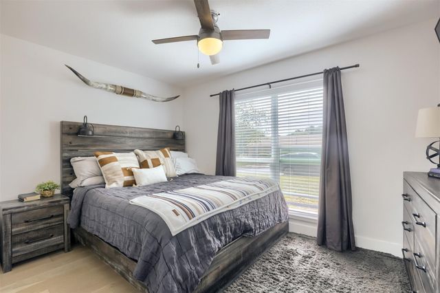 9016 W Pointer LN, Austin, TX 78758