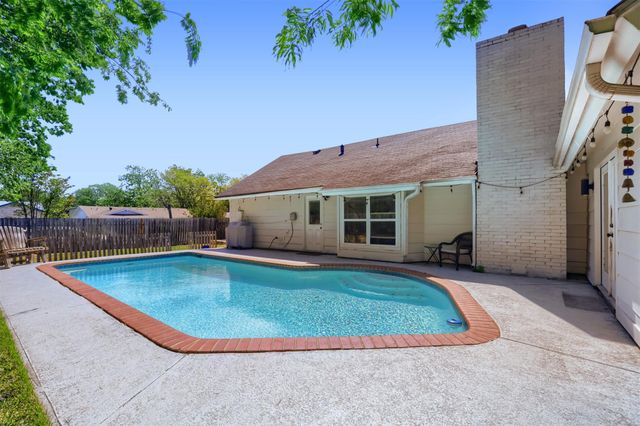 9016 W Pointer LN, Austin, TX 78758