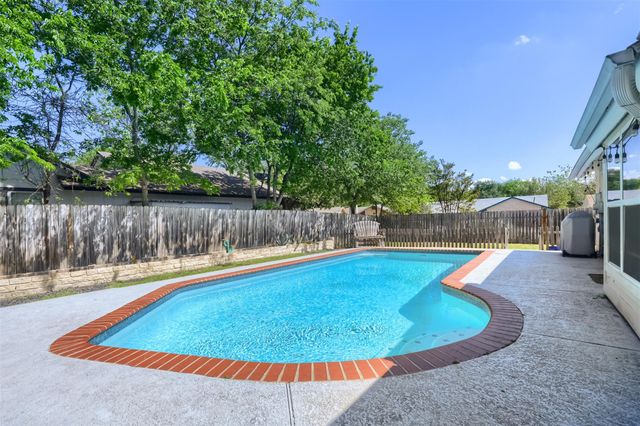 9016 W Pointer LN, Austin, TX 78758