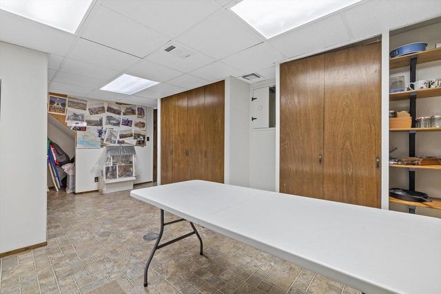 W311S8635 Cherokee PASS, Mukwonago, WI 53149