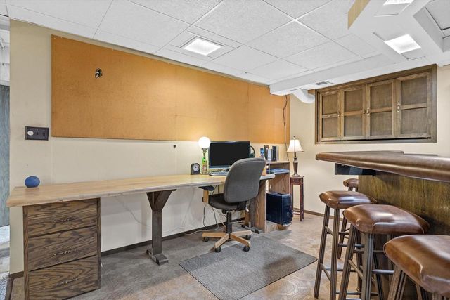 W311S8635 Cherokee PASS, Mukwonago, WI 53149