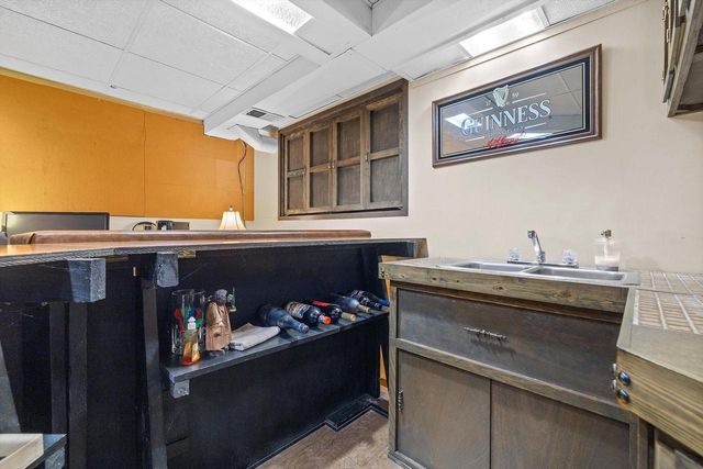 W311S8635 Cherokee PASS, Mukwonago, WI 53149