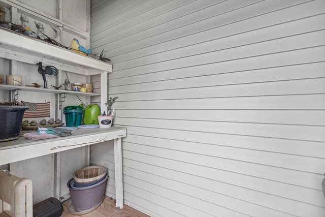 W311S8635 Cherokee PASS, Mukwonago, WI 53149