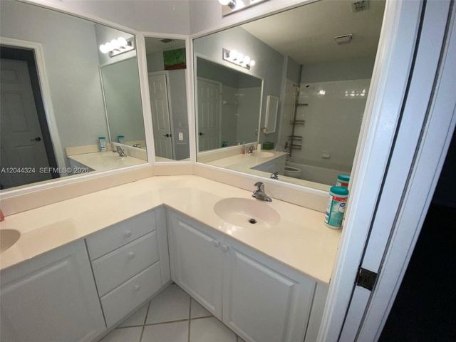2442 NW 49th Ter 4319, Coconut Creek, FL 33063