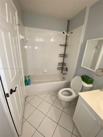 2442 NW 49th Ter 4319, Coconut Creek, FL 33063