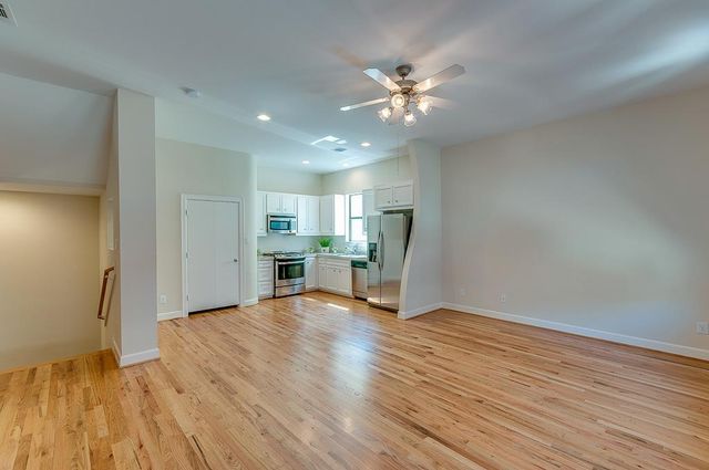 3703 Main Poplar Drive, Houston, TX 77025