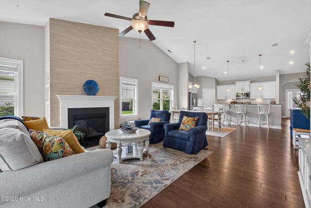 421 Island End Court, Wilmington, NC 28412