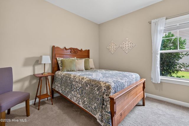 421 Island End Court, Wilmington, NC 28412