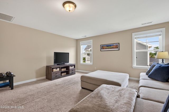 421 Island End Court, Wilmington, NC 28412