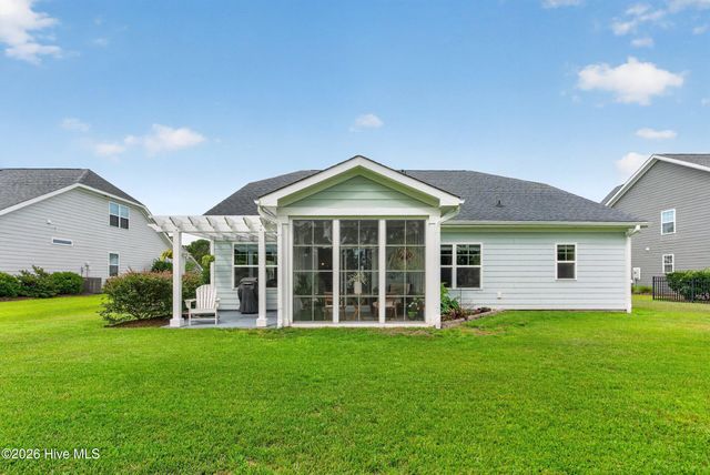421 Island End Court, Wilmington, NC 28412