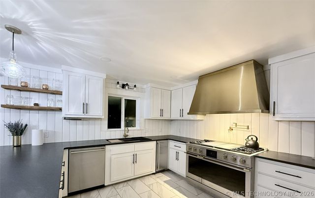 400 N Cherokee Street, Kansas, OK 74347