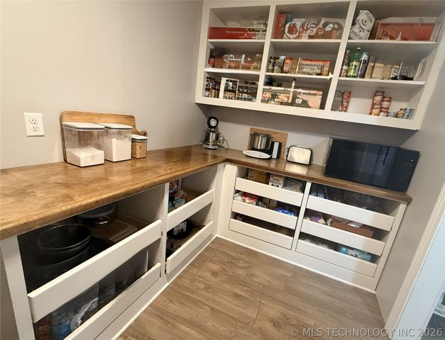 400 N Cherokee Street, Kansas, OK 74347