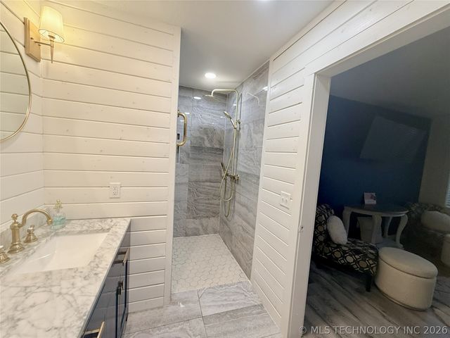 400 N Cherokee Street, Kansas, OK 74347