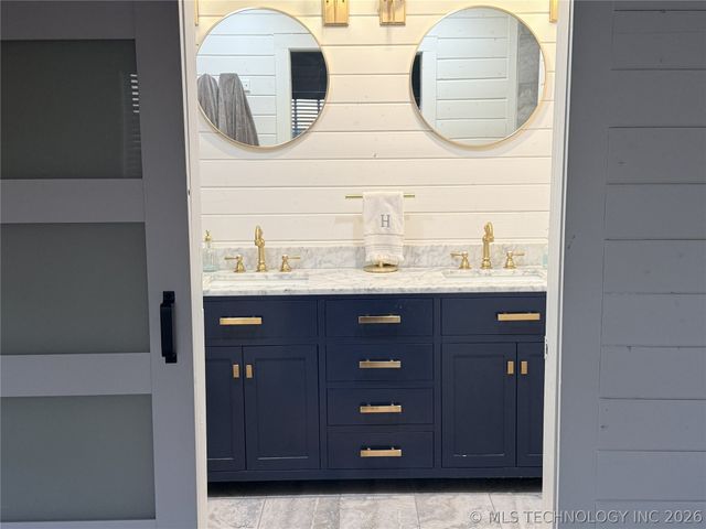 400 N Cherokee Street, Kansas, OK 74347