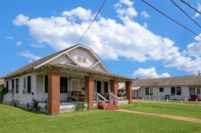 1308 Hughes Street, Houston, TX 77023