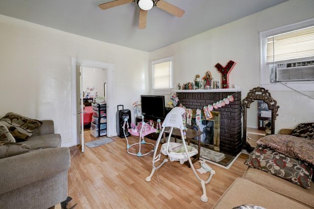 1308 Hughes Street, Houston, TX 77023