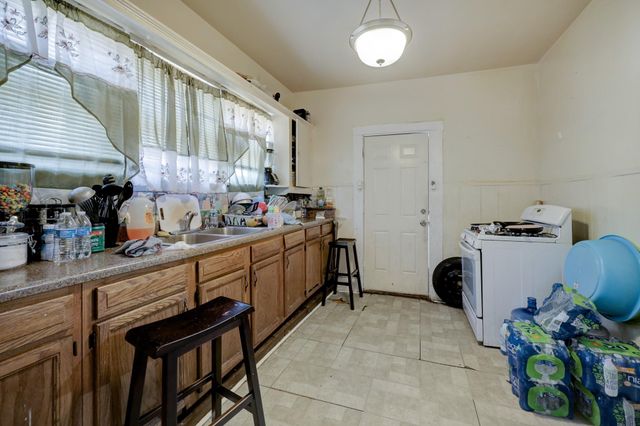 1308 Hughes Street, Houston, TX 77023