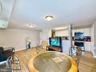 182 KENWOOD DR, Sicklerville, NJ 08081