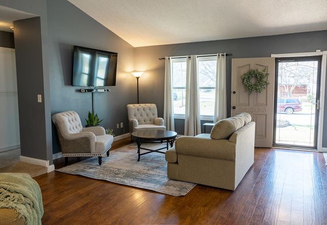 356 N Parkridge St, Wichita, KS 67212