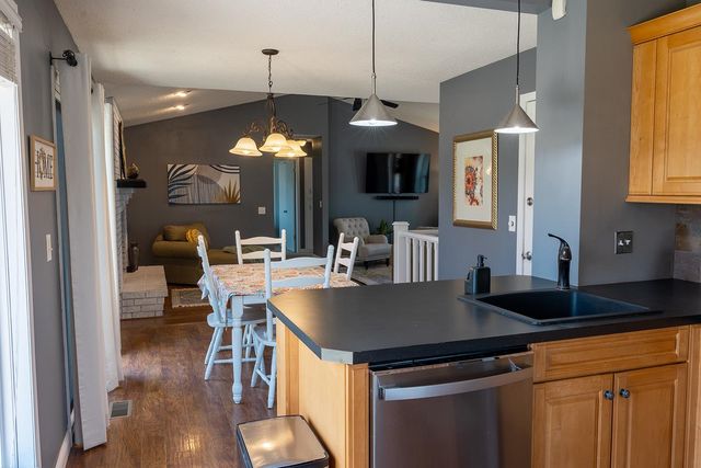 356 N Parkridge St, Wichita, KS 67212