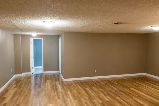 356 N Parkridge St, Wichita, KS 67212