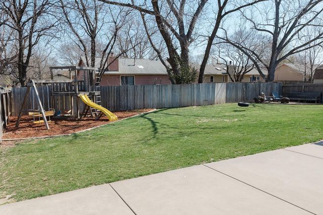356 N Parkridge St, Wichita, KS 67212