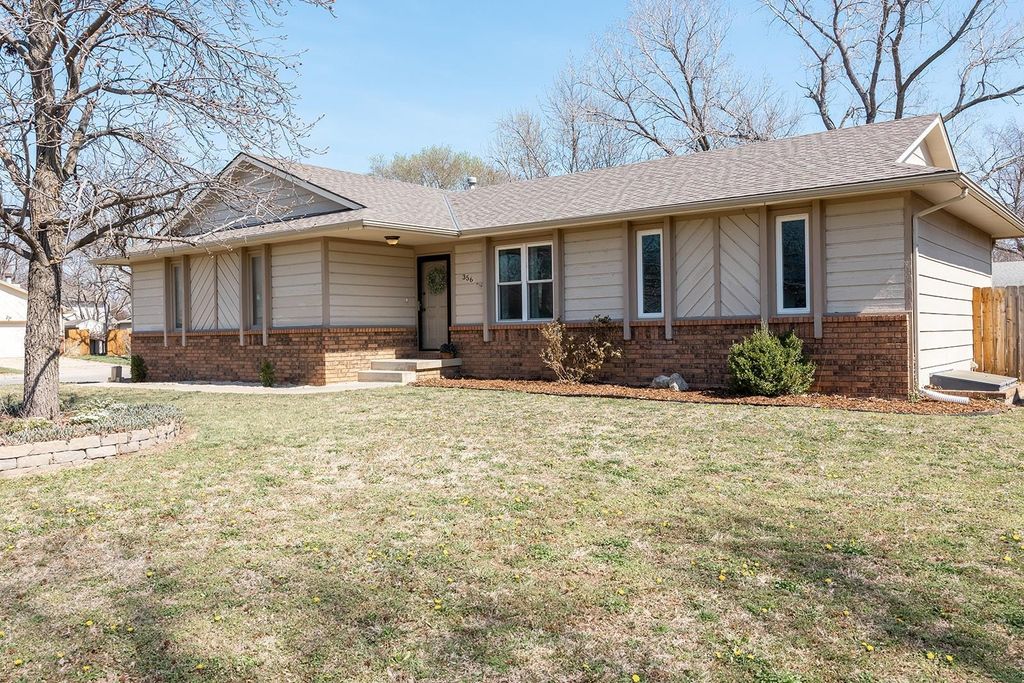356 N Parkridge St, Wichita, KS 67212