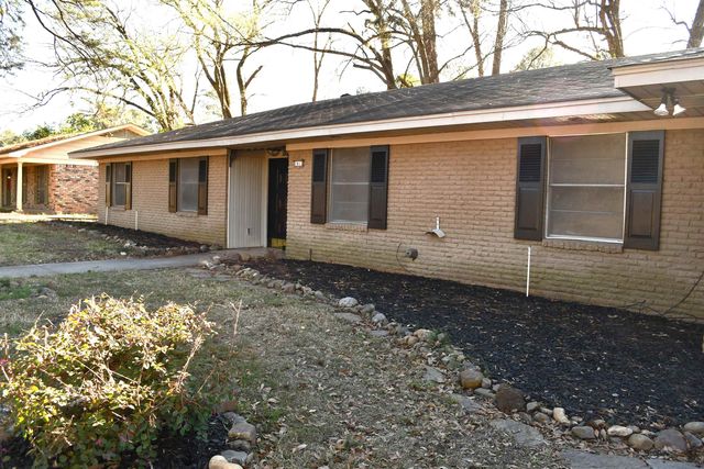 1913 Franklin Dr, Longview, TX 75601