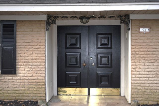 1913 Franklin Dr, Longview, TX 75601