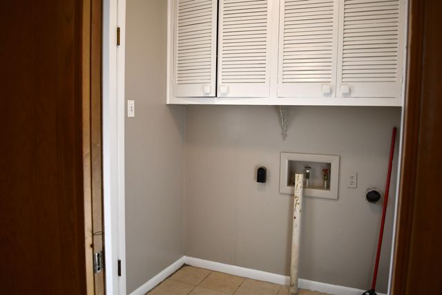 1913 Franklin Dr, Longview, TX 75601