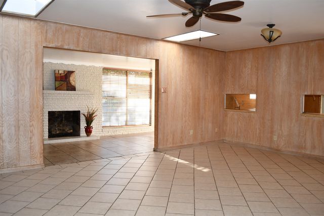 1913 Franklin Dr, Longview, TX 75601