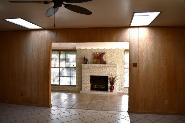 1913 Franklin Dr, Longview, TX 75601