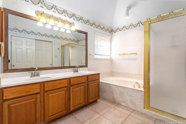 5 NIKITA DR, San Antonio, TX 78248