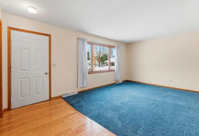 205 Linden Place S, Northfield, MN 55057