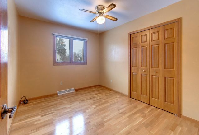 205 Linden Place S, Northfield, MN 55057