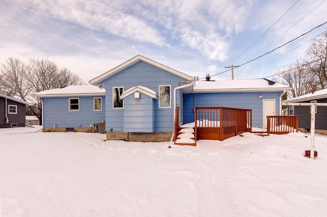 205 Linden Place S, Northfield, MN 55057