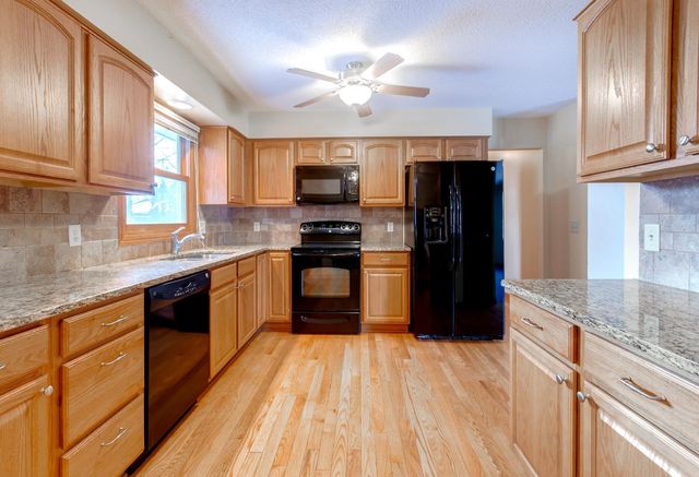 205 Linden Place S, Northfield, MN 55057