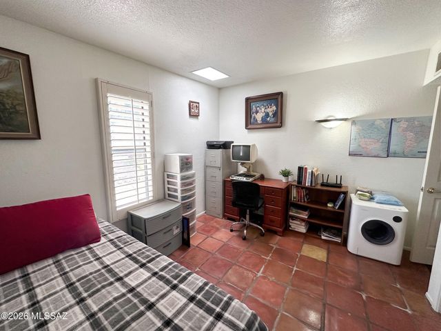 526 Kino Springs Drive, Nogales, AZ 85621