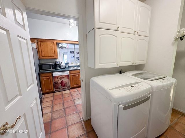 526 Kino Springs Drive, Nogales, AZ 85621