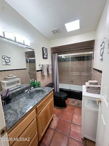 526 Kino Springs Drive, Nogales, AZ 85621