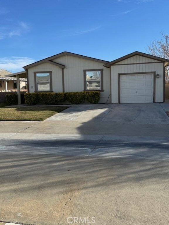 22241 Nisqually, Apple Valley, CA 92308
