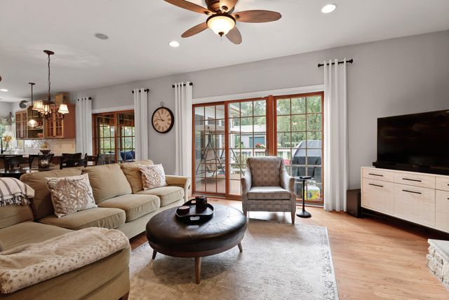 9905 W 113th Avenue, Cedar Lake, IN 46303