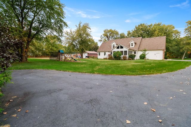 9905 W 113th Avenue, Cedar Lake, IN 46303