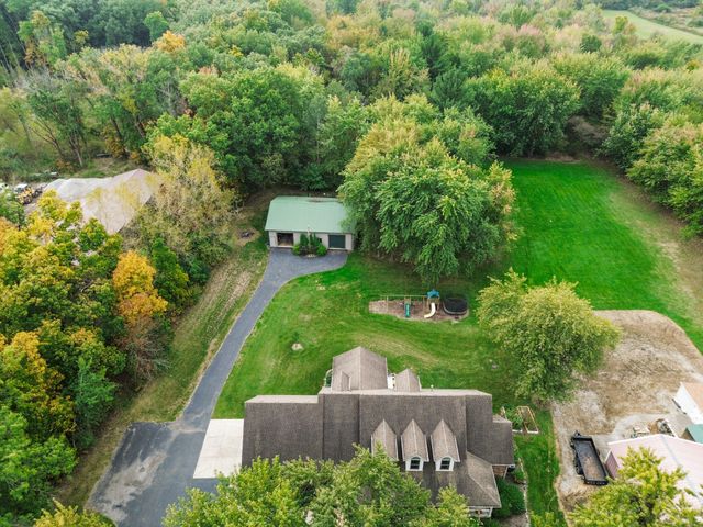 9905 W 113th Avenue, Cedar Lake, IN 46303
