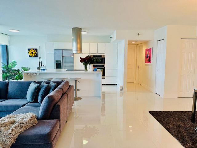 19101 NE 36th Ct 1911, Aventura, FL 33180