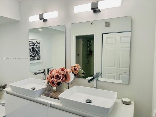 19101 NE 36th Ct 1911, Aventura, FL 33180