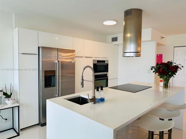 19101 NE 36th Ct 1911, Aventura, FL 33180