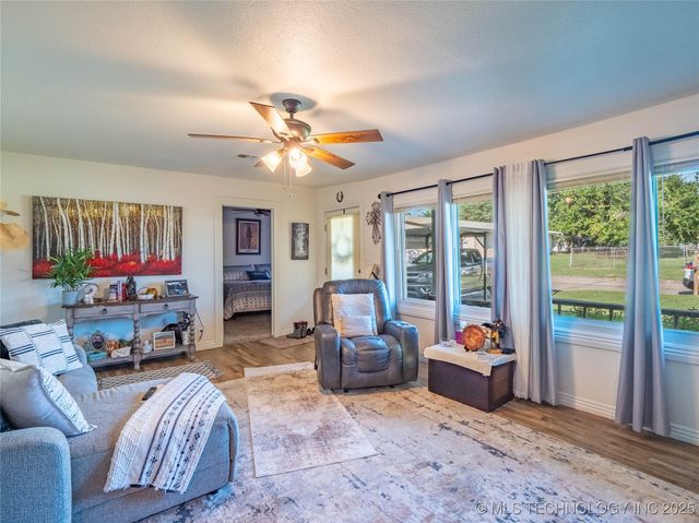 617 S 12th Street, Mcalester, OK 74501