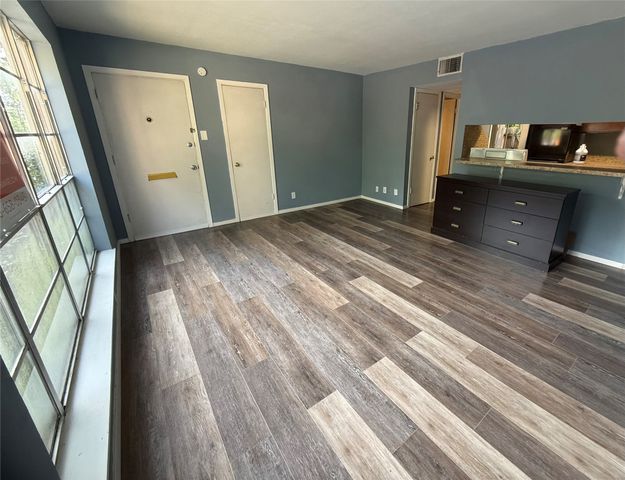 1820 E Kings Highway 28, Shreveport, LA 71105