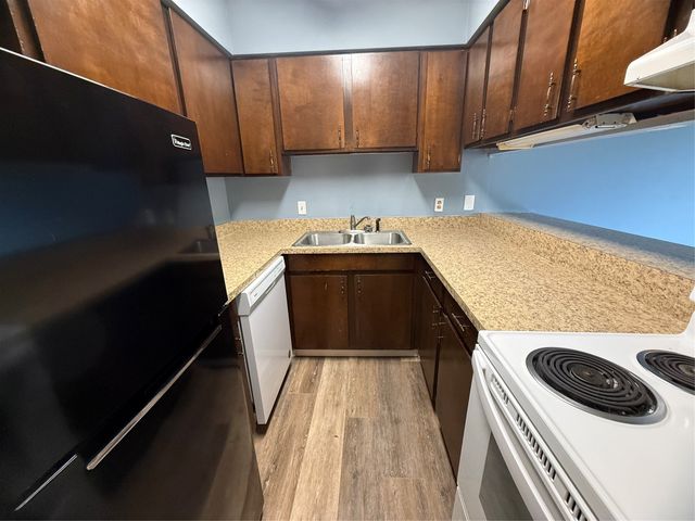 1820 E Kings Highway 28, Shreveport, LA 71105